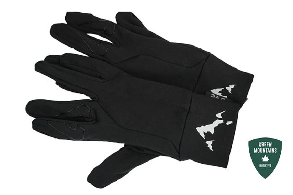 Schwarze Handschuhe gebrandet mit Silvretta Montafon Logo | © Silvretta Montafon 