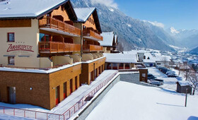 Haus_im_Winter | © BergSPA & Hotel Zamangspitze